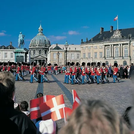 Beautiful Bright In Carlsbergbyen * Copenhaga